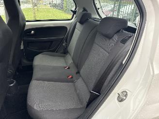 Volkswagen Up! 1.0 BLEUMOTION PARKEERSCHADE! BOUWJAAR 2016  3600 EURO VAST picture 11