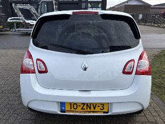 Renault Twingo 1.2-16V COLLECTION AIRCO LICHTE SCHADE! 68540 KM 2013 3100 EURO picture 3