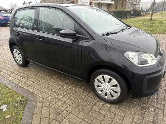 Volkswagen Up! 1.0 BLEUMOTION LICHTE SCHADE! 151000 KM BOUWJAAR 2019 5250 EURO picture 6