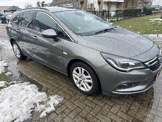 Opel Astra 1.4 TURBO BUSINESS EXCUTIVE LICHTE SCHADE! BOUWJAAR 2017 5350 picture 6