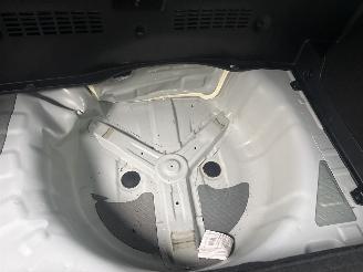 Hyundai I-20 ACTIVE NIEUW MODEL RIJDBARE SCHADE! BOUWJAAR 2020 5999 VAST picture 14