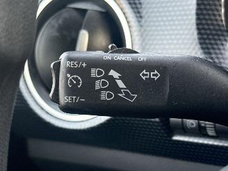 Volkswagen Up! 1.0 ZEER COMPLEET LICHTE SCHADE! 124000 KM BOUWJAAR 2021 6850 picture 13