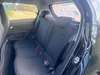 Volkswagen Up! 1.0 UP! 58237 KM RIJDBAAR BOUWJAAR 2017  5850 EURO VAST picture 11