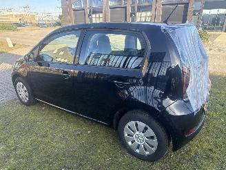Volkswagen Up! 1.0 UP! 58237 KM RIJDBAAR BOUWJAAR 2017  5850 EURO VAST picture 3