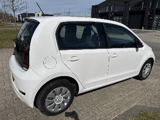 Volkswagen Up! 1.0 UP! LICHTE SCHADE! 2e EIGENAAR BOUWJAAR 2019  5850 EURO picture 4