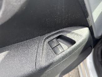 Toyota Aygo 1.0 VVT-iX-FUN LICHTE SCHADE! BOUWJAAR 2017 122000KM 4999 EURO picture 11