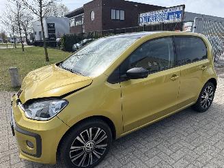 skadebil auto Volkswagen Up! 1.0 BMT HIGH UP! BOUWJAAR 2017 VASTE PRIJS 4999 EURO 2017/2