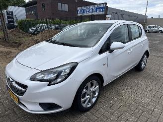 Unfallwagen Opel Corsa-E 1.4 EDITION RIJDBAAR BOUWJAAR 2016 78144 KM  4999 EURO 2016/7