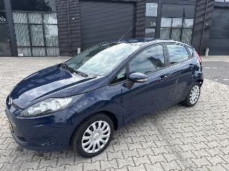 uszkodzony samochody osobowe Ford Fiesta 1.25 LIMITED 86125 KM NAP! BOUWJAAR 2012 LICHTE SCHADE! 3200 EURO 2012/3