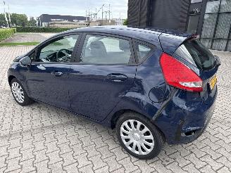 Ford Fiesta 1.25 LIMITED 86125 KM NAP! BOUWJAAR 2012 LICHTE SCHADE! 3200 EURO picture 2