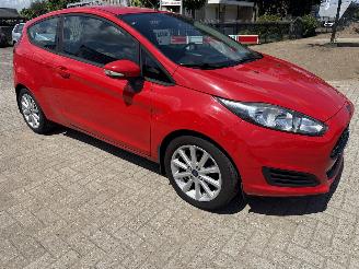 Unfallwagen Ford Fiesta 1.0 STYLE 121959 KM NIEUWSTAAT BOUWJAAR 2014  2999 EURO VAST! 2014/2