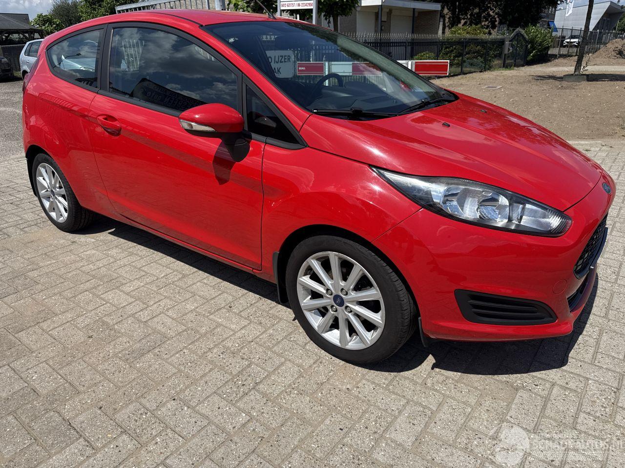 Ford Fiesta 1.0 STYLE 121959 KM NIEUWSTAAT BOUWJAAR 2014  2999 EURO VAST!
