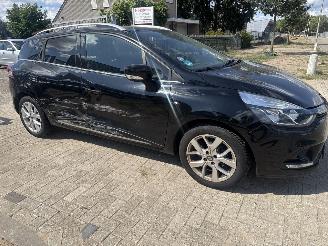 Renault Clio 0.9 LIMITED LICHTE ZIJSCHADE! BOUWJAAR 2018 103945 KM  4999 EURO picture 5