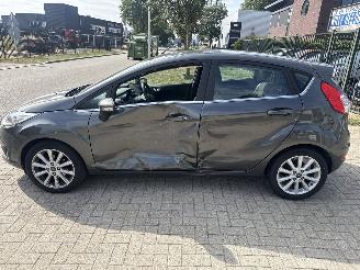 Ford Fiesta 1.0 TITANIUM RIJDBAAR 61606 KM NAP BOUWJAAR 2017 3850 EURO picture 2