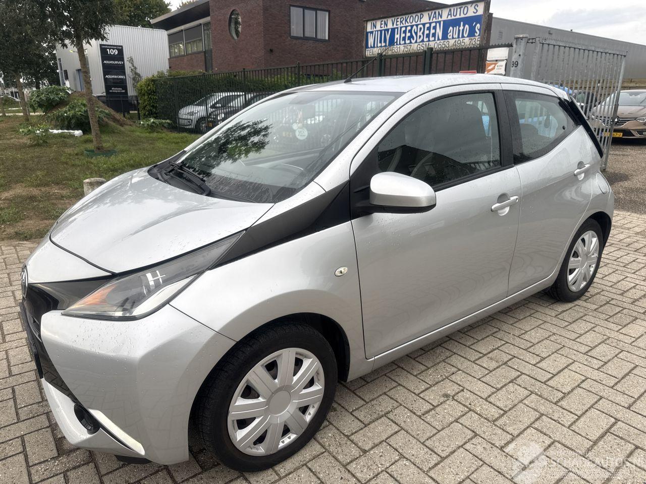 Toyota Aygo 1.0 VVTi X_PLAY 96517 NAP BOUWJAAR 2015 RIJDBAAR 4999 EURO
