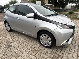 Toyota Aygo 1.0 VVTi X_PLAY 96517 NAP BOUWJAAR 2015 RIJDBAAR 4999 EURO picture 5