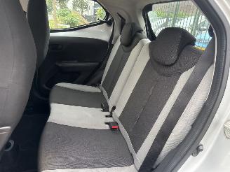 Toyota Aygo 1.0 VVTi X_PLAY 96517 NAP BOUWJAAR 2015 RIJDBAAR 4999 EURO picture 9