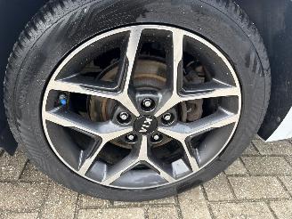 Kia Ceed 1.0 TURBO GT-LINE RIJDBAAR  128952 KM BOUWJAAR 2021 5999 EURO picture 7
