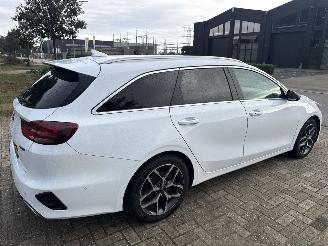 Kia Ceed 1.0 TURBO GT-LINE RIJDBAAR  128952 KM BOUWJAAR 2021 5999 EURO picture 4