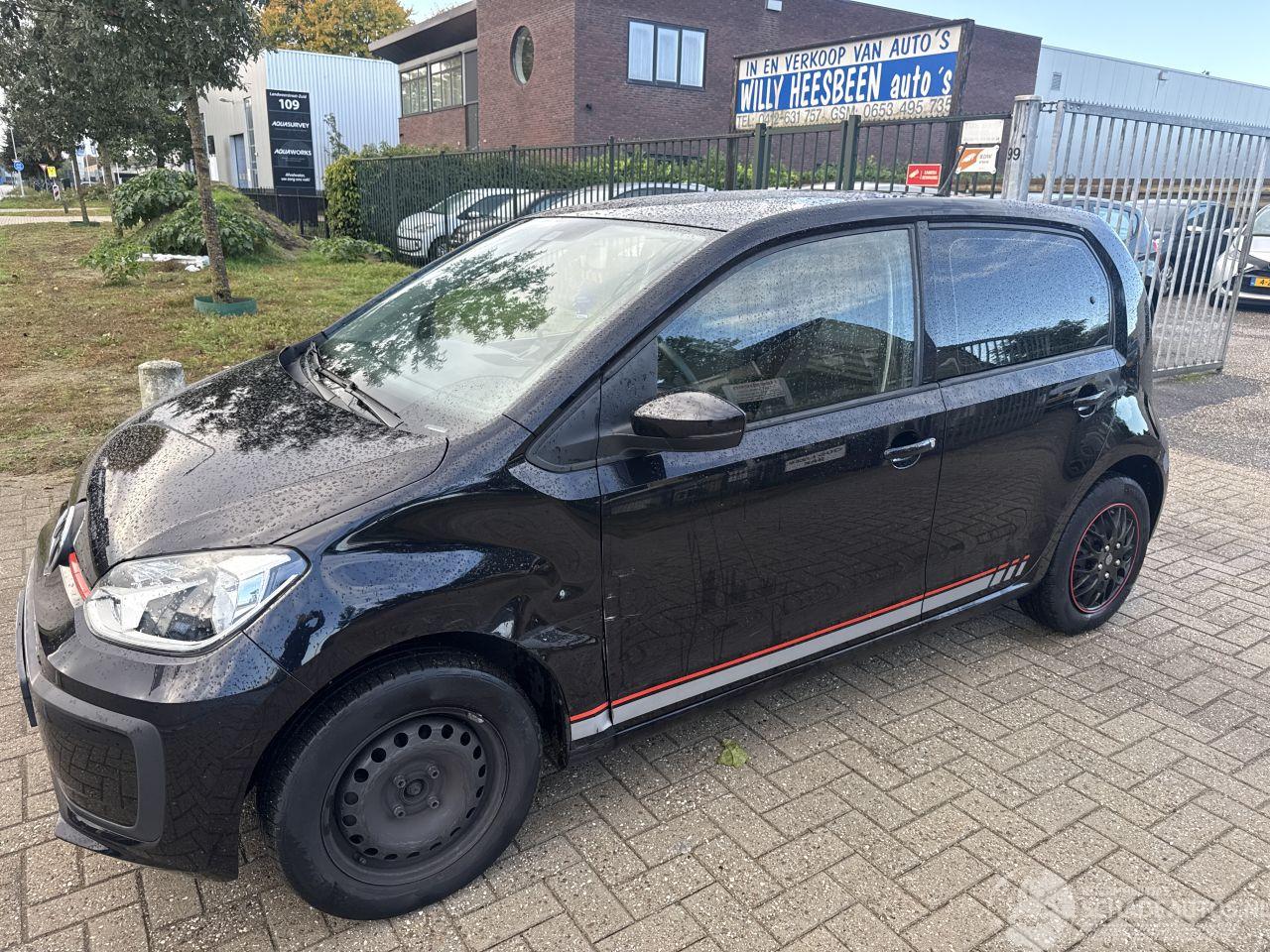 Volkswagen Up! 1.0 UP!  LICHTE SCHADE! BOUWJAAR 2019 95906 NAP! 5450 EURO VAST