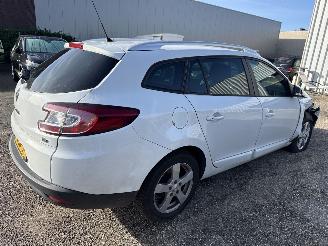 Renault Mégane 1.2 TCe LIMITED ESTATE BOUWJAAR 2016 175437 KM  2200 EURO picture 4