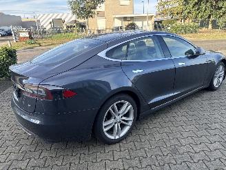 Tesla Model S 85 S ZEER MOOIE AUTO WAT SPUITWERK! BOUWJAAR 2015 15750 EURO picture 4