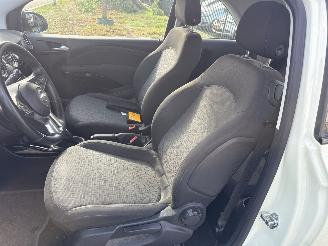 Opel Adam 1.2 JAM 1e EIGENAAR RIJDBAAR BOUWJAAR 2013  3750 EURO picture 9