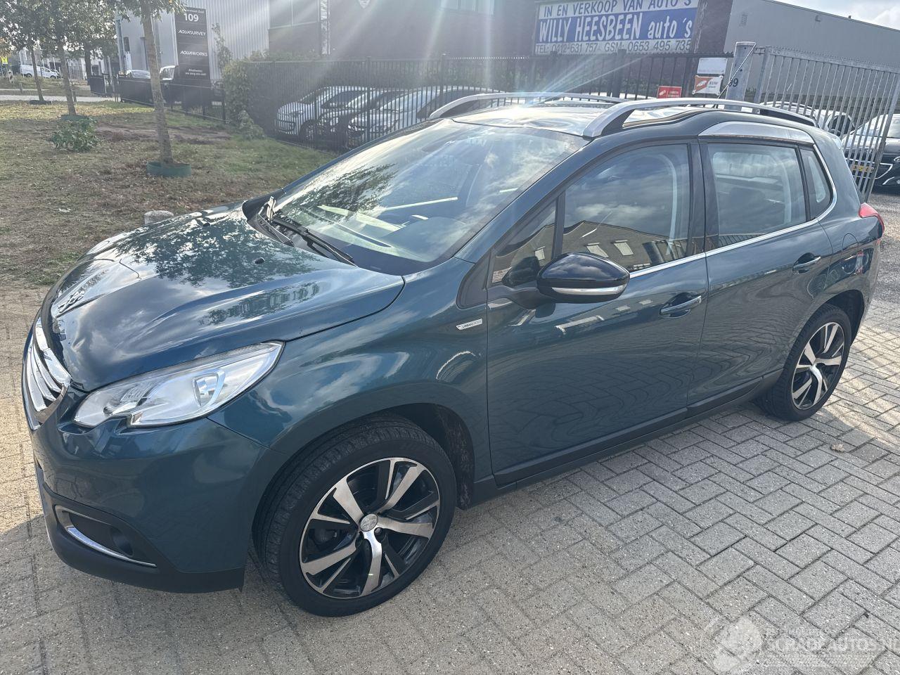 Peugeot 2008 1.2 URBAN CROSS 110 PK STORMSCHADE! BOUWJAAR 2015 3400 EURO