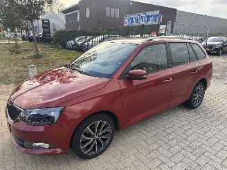  Skoda Fabia 1.2 TSi EDITION COMBI LICHTE SCHADE! BOUWJAAR 2016 3850 EURO 2016/2
