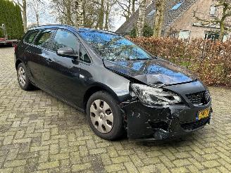 Opel Astra SPORTS TOURER 1.4 NAVI AIRCO picture 4