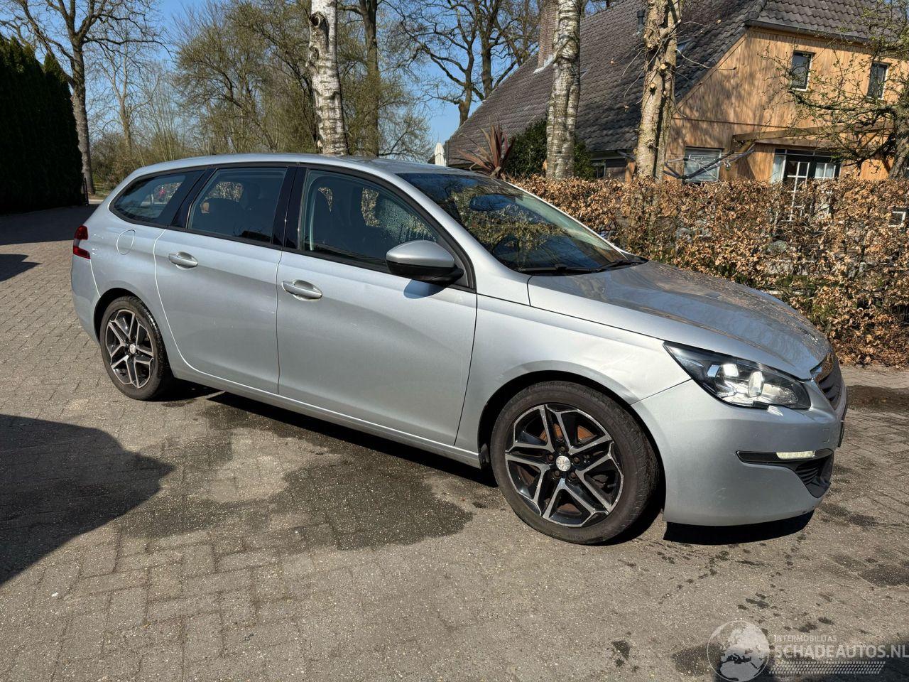Peugeot 308 1.6 HDI LEER NAVI