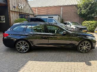 BMW 5-serie 520D XDRIVE  HIGH EXECUTIVE SPORTLINE PANO picture 3