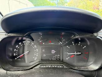 Citroën C3 1.2 Feel AIRCO NAVI PDC NL AUTO picture 20