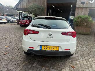 Alfa Romeo Giulietta 1.6 JTDM DISTINCTIVE picture 6