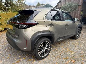 Schadeauto Toyota Yaris Cross 1.5 HYBRID EXECUTIVE PANO HEAD NAVI CAMERA JBL 2023/4