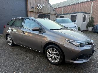 uszkodzony samochody osobowe Toyota Auris 1.2T 85000KM NAVI CAMERA 2016/8