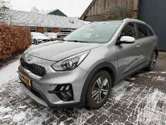 uszkodzony samochody osobowe Kia Niro 1.6 GDI HYBRID DYNAMICLINE NL AUTO CAMERA 2019/9
