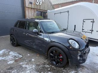 Mini Cooper S 2.0 CHILI AUT! NL PANO LEER HEADUP picture 8