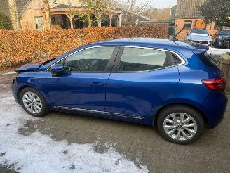 Renault Clio 1.0 Intens navi pdc picture 11