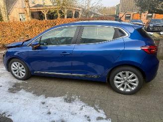 Renault Clio 1.0 Intens navi pdc picture 2