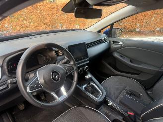 Renault Clio 1.0 Intens navi pdc picture 12