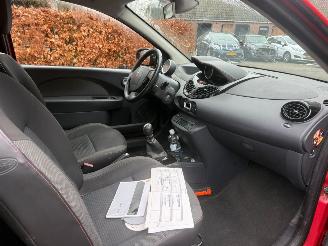 Renault Twingo 1.2 AIRCO CRUISE CENTRAAL picture 15