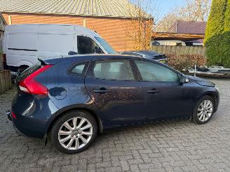Volvo V-40 1.6 T3 KINETIC picture 3