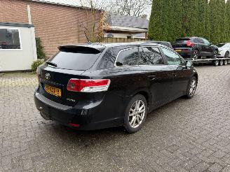 Toyota Avensis 1.8 VVTI  AUT LEER NAVI CAMERA picture 4