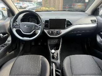 Kia Picanto 1.0 5DRS AIRCO NAVI NAP picture 14