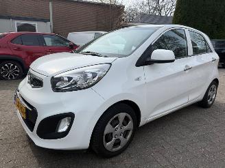 Auto incidentate Kia Picanto 1.0 5DRS AIRCO NAVI NAP 2014/7
