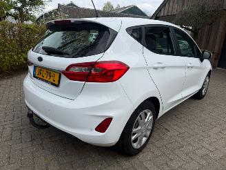 Schadeauto Ford Fiesta 1.0 FACELIFT SCHERM AIRCO STOELVERWARMING PDC 2017/10