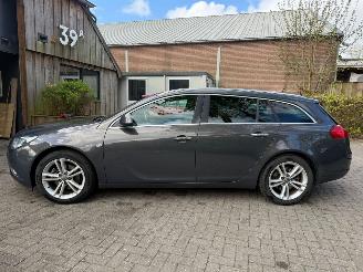 Avarii autoturisme Opel Insignia SPORTS TOURER 1.6 TURBO KM NAP 1E EIGENAAR 180PK 2013/2