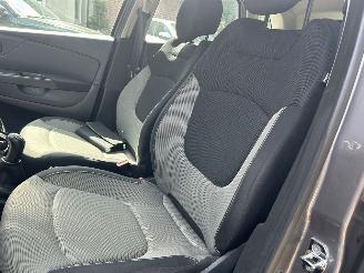 Renault Captur 0.9 AIRCO NAVI CRUISE picture 13