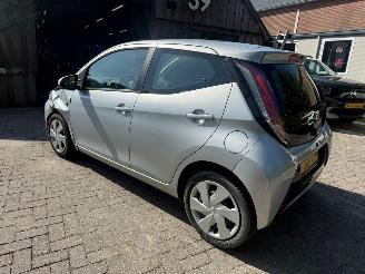 Toyota Aygo 1.0 AIRCO 5DRS NAVI CAMERA picture 6